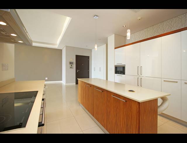 3 BEDROOM APARTMENT FOR SALE IN HOUGHTON ESTATE